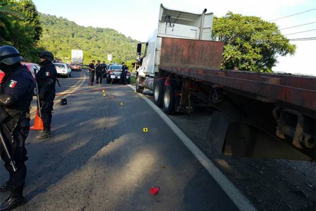 Encañonan a policía federal por revisión en la Sierra Norte de Puebla