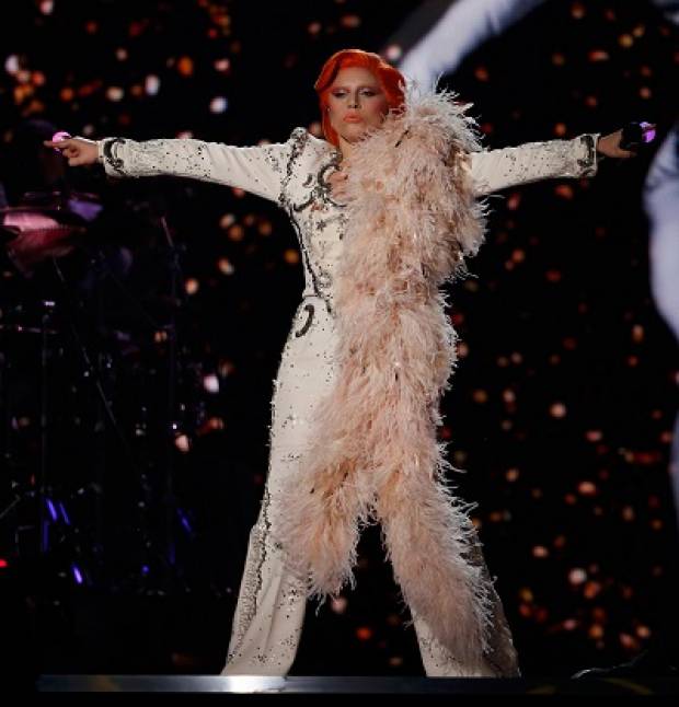 Hijo de David Bowie criticó homenaje de Lady Gaga a su padre