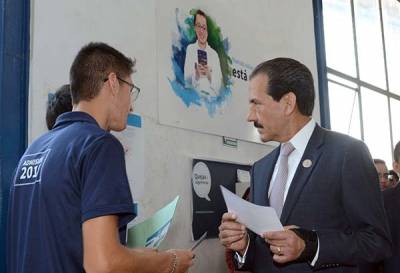 Rector de la BUAP supervisa proceso de admisión 2016