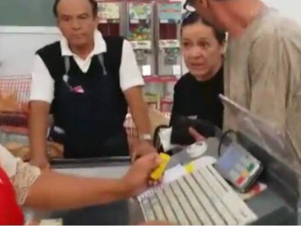 VIDEO: Surge #LadySoriana, arremetió con groserías contra cajera