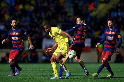 Barcelona perdió ventaja de dos goles y Villarreal le empató