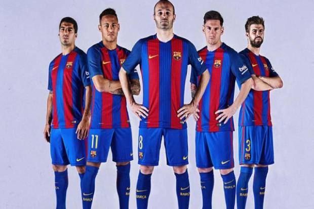 Barcelona presentó uniforme para la temporada 2016-17