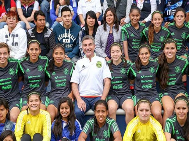 Tony Gali recibe a la Selección Mexicana Femenil Sub 20