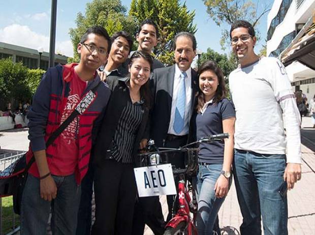 Rector de la BUAP asiste a informe de directora de Ingeniería Química