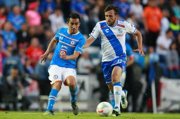 Club Puebla visita a Cruz Azul en la Liga MX