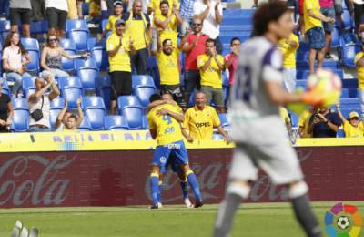 Memo Ochoa recibió cinco goles con el Granada