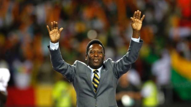 Pelé fue operado con éxito de la cadera