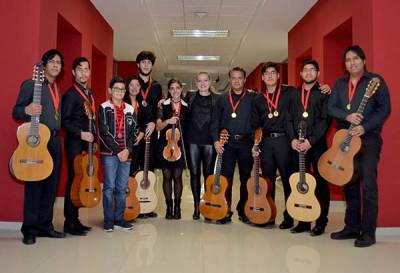 Alumnos de la BUAP destacan en concurso internacional de música en Rusia