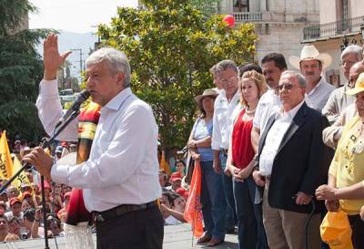 Peña Nieto “es el payaso de las cachetadas, cualquiera lo ningunea”: AMLO