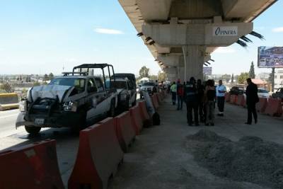 FOTOS: Carambola entre patrullas de la Policía Auxiliar de Puebla; dos mujeres lesionadas