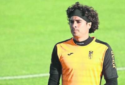 VIDEO: Memo Ochoa comete error garrafal en derrota del Granada