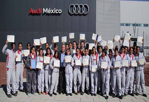 Audi México ha contratado a mil 200 becarios de cursos especiales del sector automotriz