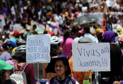 Marchan en todo el país contra la violencia de género