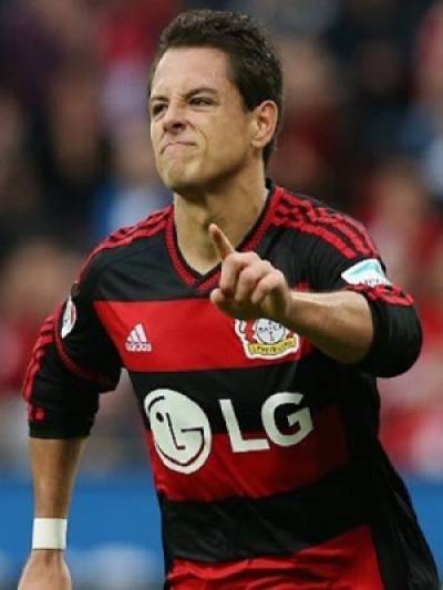 Chicharito ya no es querido en el Leverkusen, según Bild