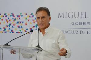 Yunes promete información sobre Duarte que “cimbrará” a México