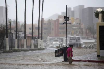 FOTOS: Emergencia en 5 municipios de BCS por huracán Newton