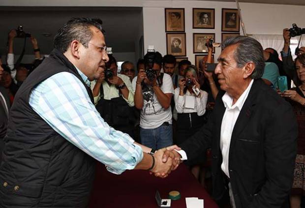 Abraham Quiroz se registra como precandidato de Morena a la minigubernatura de Puebla