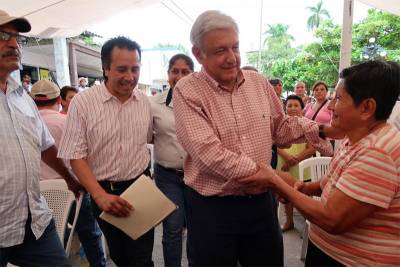 “Una tragicomedia” en Veracruz y Sonora, ironiza AMLO