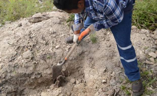 Hallan tres fosas clandestinas hasta con 60 cadáveres en Guerrero