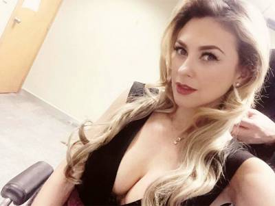 Aracely Arámbula presume escote en Instagram