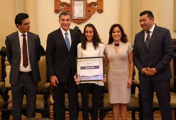 Tony Gali entrega Premio Municipal del Deporte