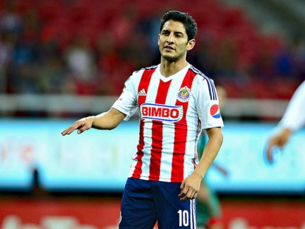 Ángel Reyna es jugador libre, llegó a arreglo para salir de Chivas