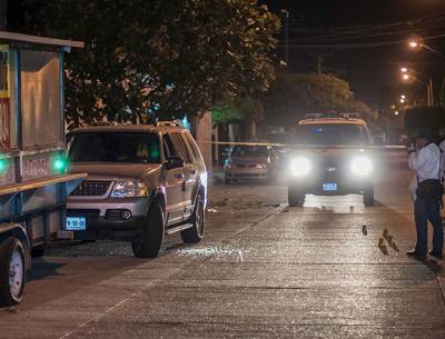 Prohíben “narcocorridos” en conciertos de Sinaloa tras balacera