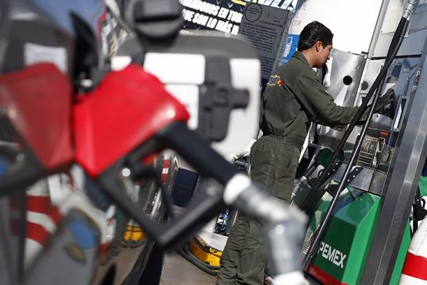 Pemex admite desabasto de Premium en el Valle de México