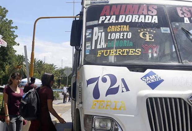 Gobierno abre línea telefónica para denunciar abusos de transportistas