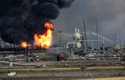 Explosión en planta de Pemex en Coatzacoalcos deja 3 muertos y 105 heridos