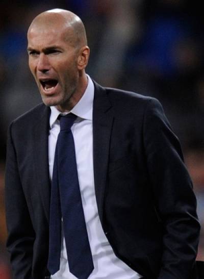 Zidane deja entrever posible salida del Real Madrid