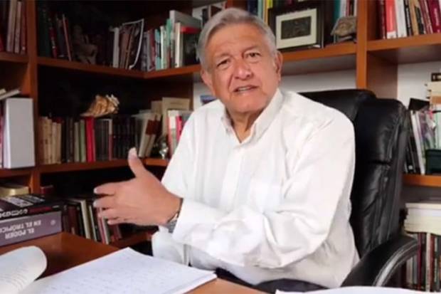 AMLO convoca a marcha del silencio al Zócalo por Nochixtlán