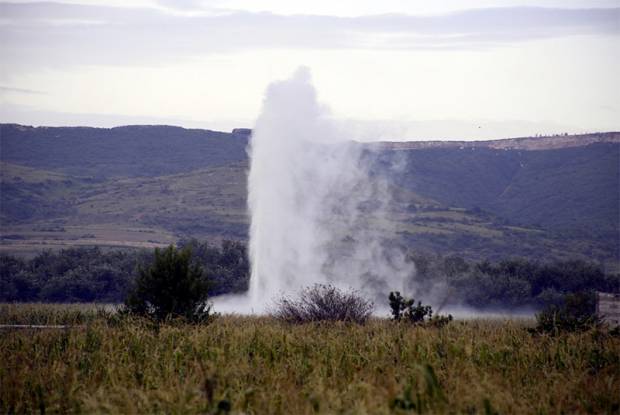 Fuga de gasolina en Amozoc alcanza altura de 29 metros