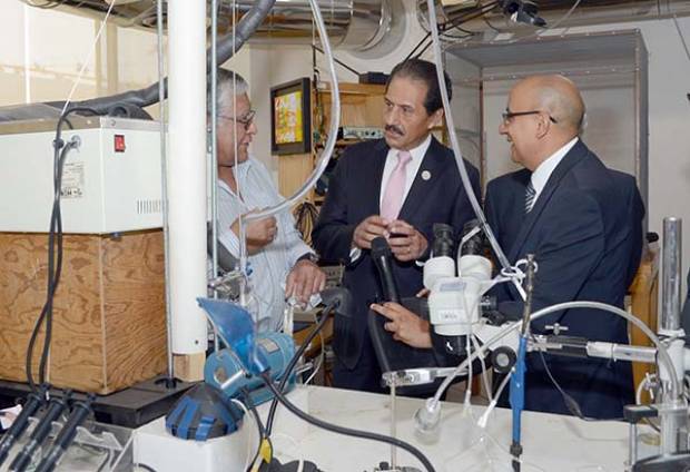 Rector de la BUAP inauguró edificio de laboratorios del Instituto de Fisiología