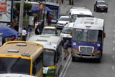 Un pasajero lesionado en asalto a Ruta Azteca en Vía Atlixcáyotl