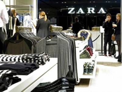 Aparece rata muerta en costura de vestido Zara USA