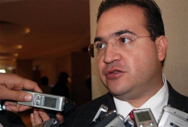 Javier Duarte menosprecia “grilla, dimes y diretes” en su contra