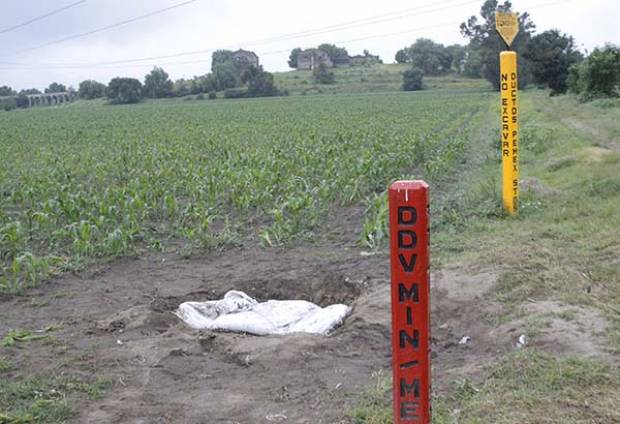 Controla Pemex derrame de gasolina provocado por toma clandestina en Tepeaca, Puebla