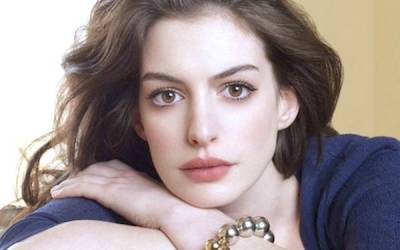 Anne Hathaway se convirtió en mamá por primera ocasión