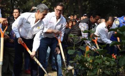 Mancera niega que minimice alerta por influenza en la capital