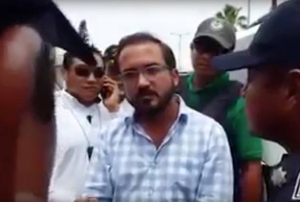 Detienen al senador Fernando Yunes en Veracruz por negarse a revisión