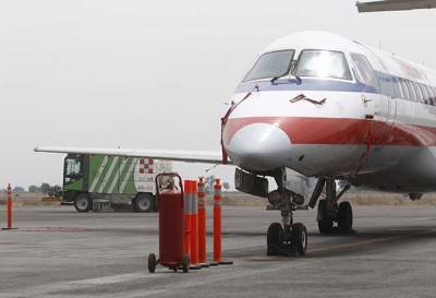 Cierran otra vez aeropuerto de Puebla por caída de ceniza