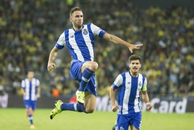 VIDEO: Layún anotó en victoria de Porto 3-1 ante Tel-Aviv