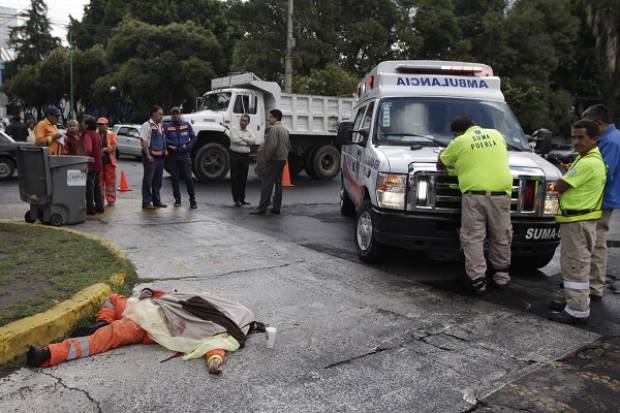 Naranjita pereció arrollada en calles de la colonia Huexotitla