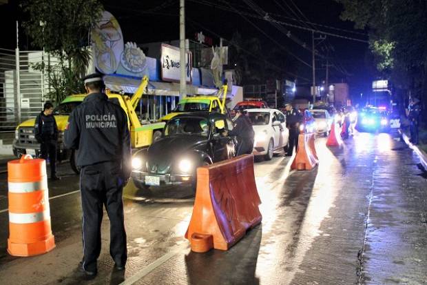 Remiten 45 vehículos al corralón en Alcoholímetro de Puebla