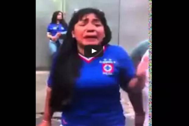 VIDEO: Surge #LadyCemento, frustrada fan del Cruz Azul