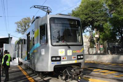 Tren ligero y trolebuses gratis en CDMX por Hoy No Circula