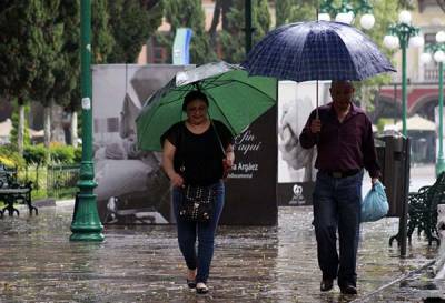 Fuertes lluvias en Puebla por canal de baja presión