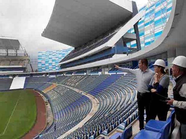 Moreno Valle supervisa avance de remodelación del estadio Cuauhtémoc