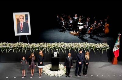 “Rafa, te vamos a extrañar”: Peña en homenaje a Tovar y de Teresa